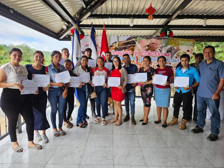 140 Protagonistas del Curso de Mejoramiento Genético e Inseminación Artificial Bovina en Jinotega