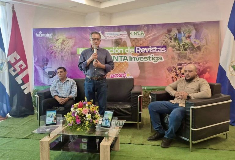 Presentación de Revistas Digitales INTA en el Auditorio María Castil, Managua