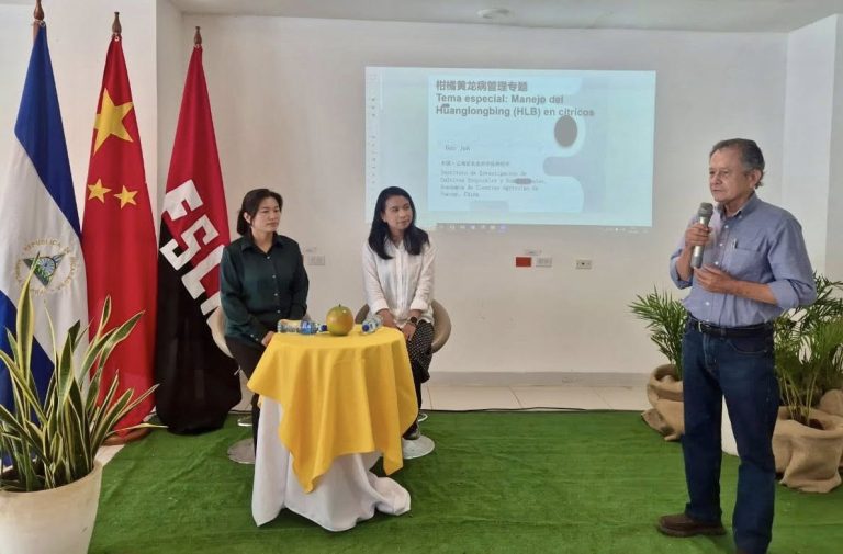 Manejo Agronómico de la Enfermedad “Dragón Amarillo de los Cítricos ó HLB” con especialistas de China